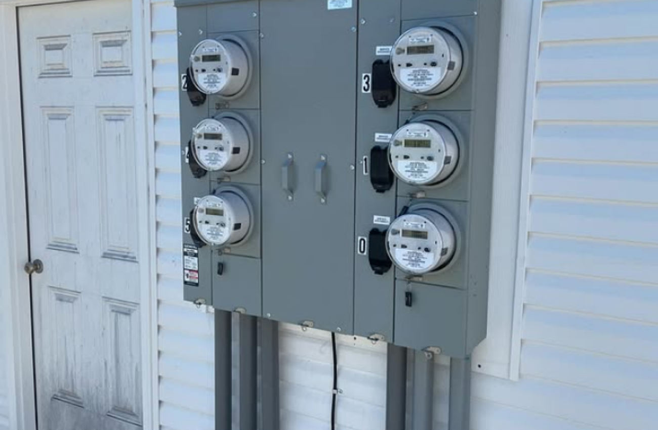 apartmentelectric A 6 unit apartment building needed a new service. Eden Electric to the rescue!
